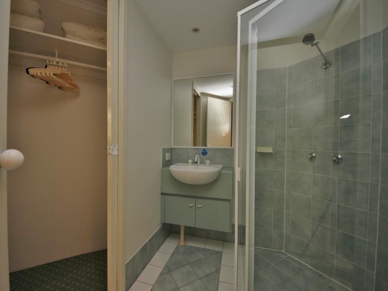 10 Alexandra Avenue, Mermaid Beach QLD 4218