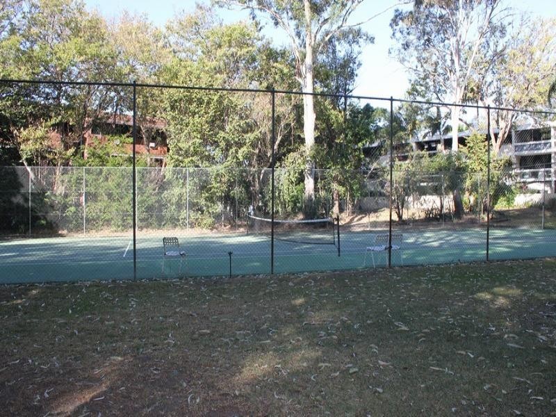 12/30 Holland Court, Broadbeach Waters QLD 4218
