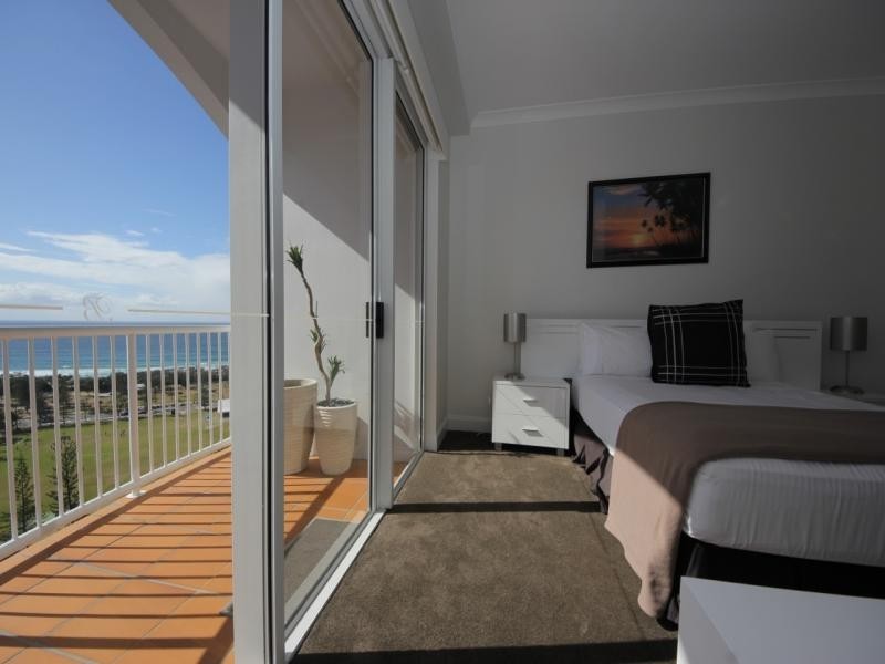 2633 GOLD COAST HIGHWAY, Broadbeach QLD 4218