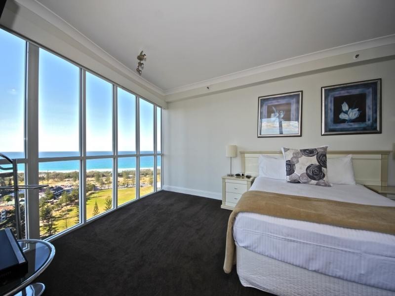 2633 GOLD COAST HIGHWAY, Broadbeach QLD 4218