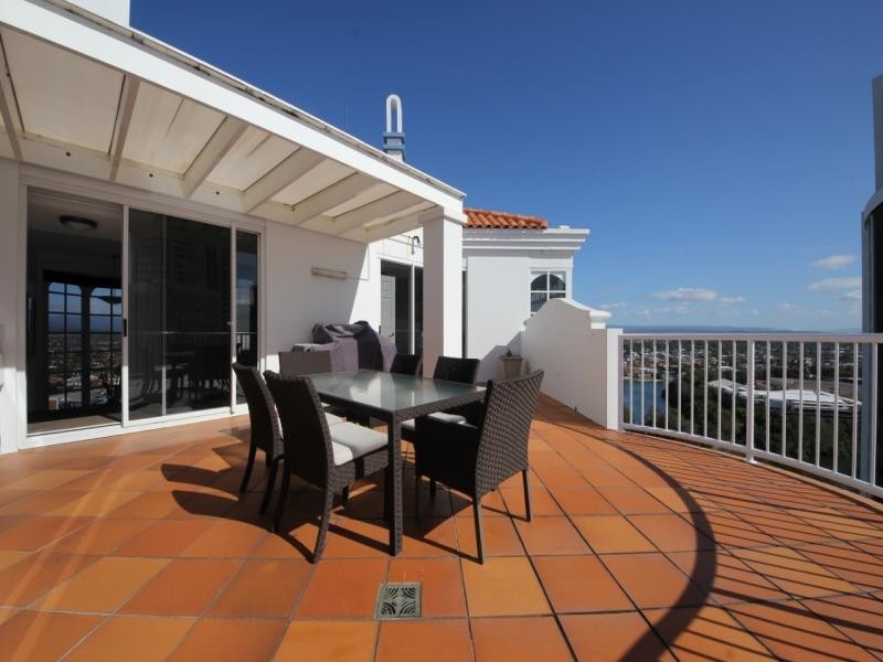 2633 GOLD COAST HIGHWAY, Broadbeach QLD 4218