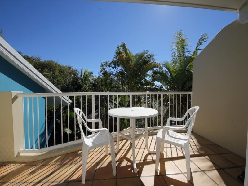 10 Alexandra Avenue, Mermaid Beach QLD 4218