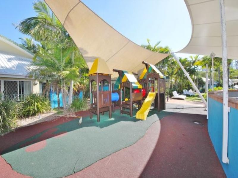 10 Alexandra Avenue, Mermaid Beach QLD 4218