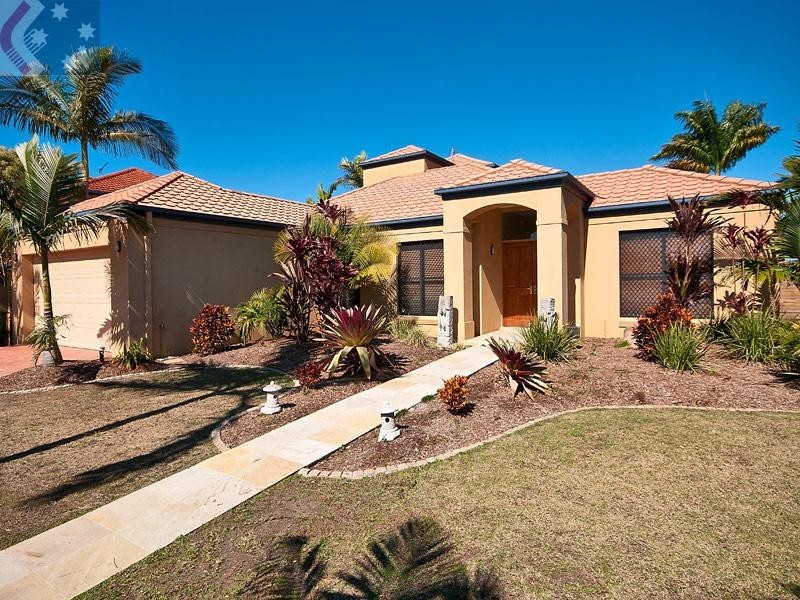 35 Cayman Drive, Clear Island Waters QLD 4226