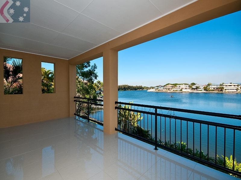 35 Cayman Drive, Clear Island Waters QLD 4226