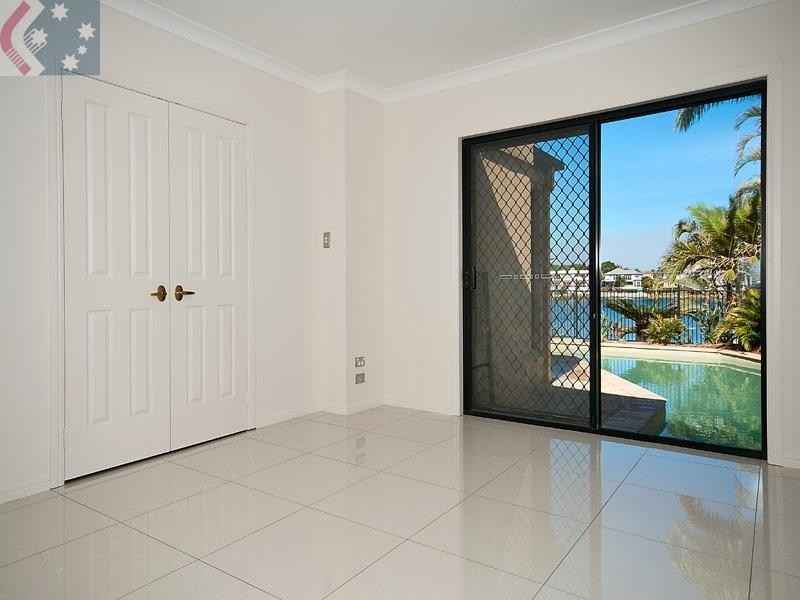 35 Cayman Drive, Clear Island Waters QLD 4226