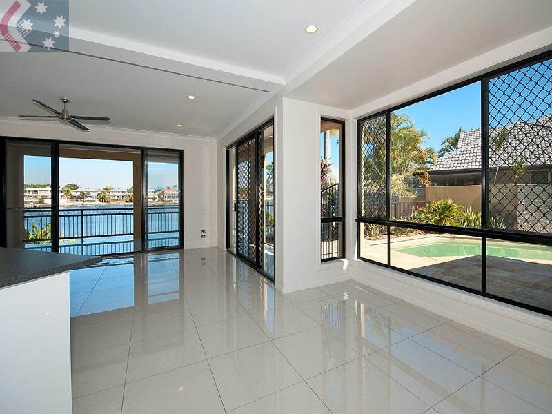 35 Cayman Drive, Clear Island Waters QLD 4226