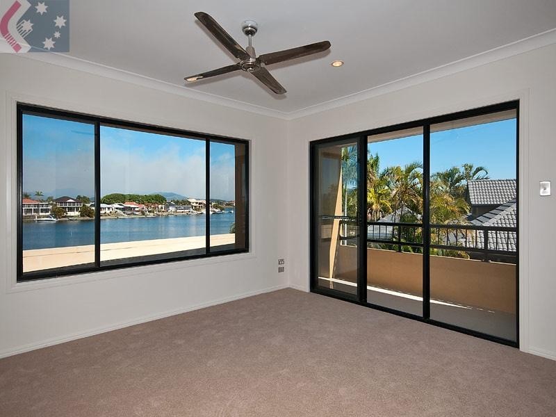 35 Cayman Drive, Clear Island Waters QLD 4226
