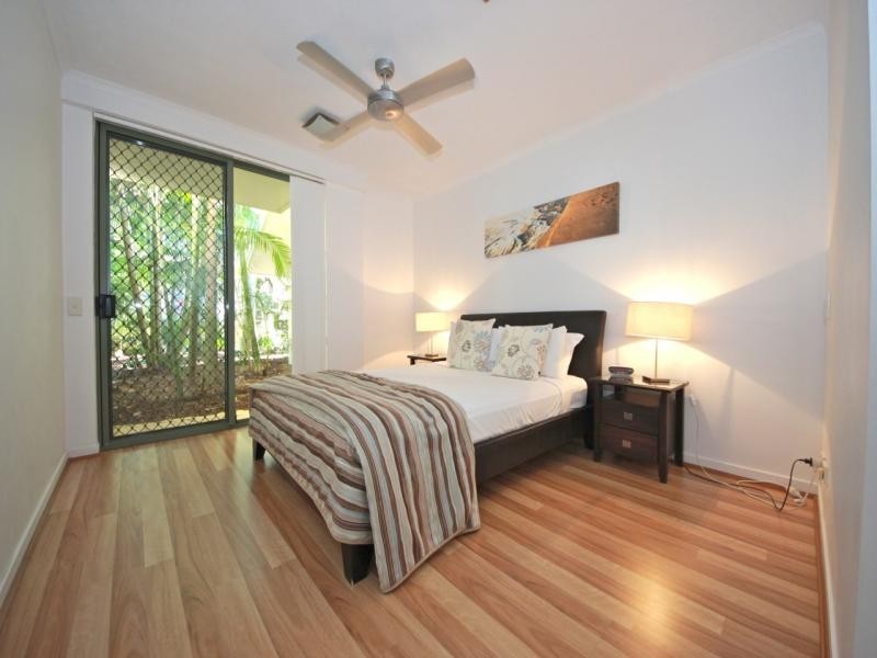 10 Alexandra Ave, Broadbeach QLD 4218