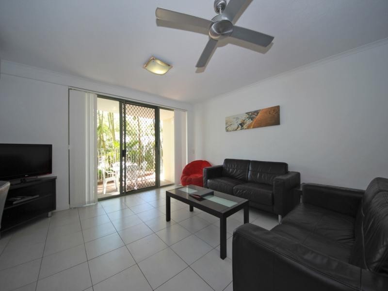 10 Alexandra Ave, Broadbeach QLD 4218