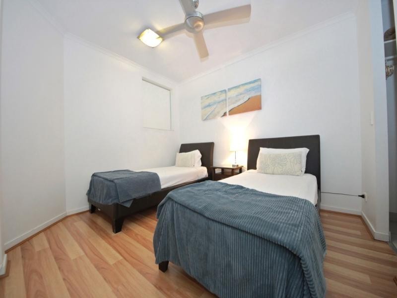 10 Alexandra Ave, Broadbeach QLD 4218