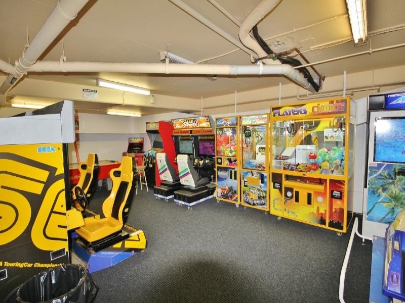 10 Alexandra Ave, Broadbeach QLD 4218