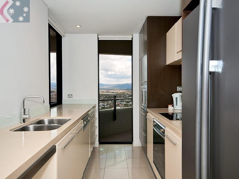 2404/89 WAVE, Surf Parade, Broadbeach QLD 4218