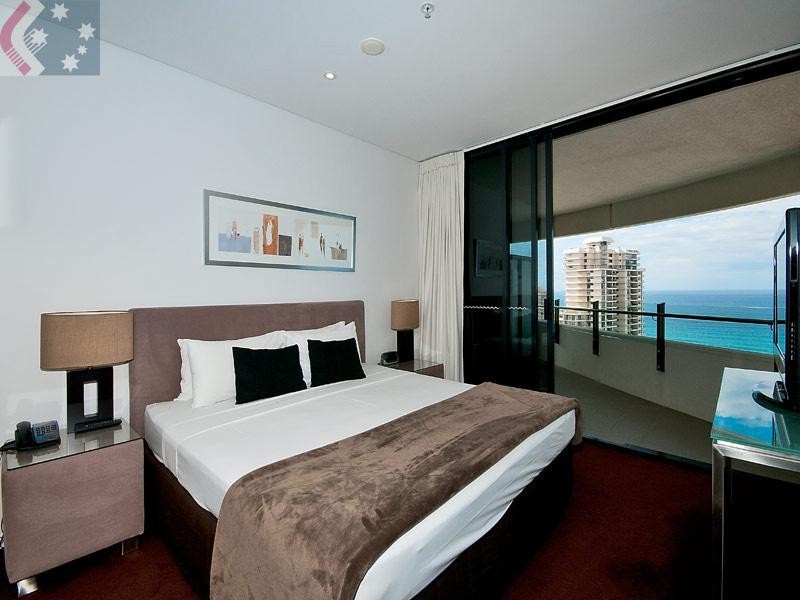 2404/89 WAVE, Surf Parade, Broadbeach QLD 4218