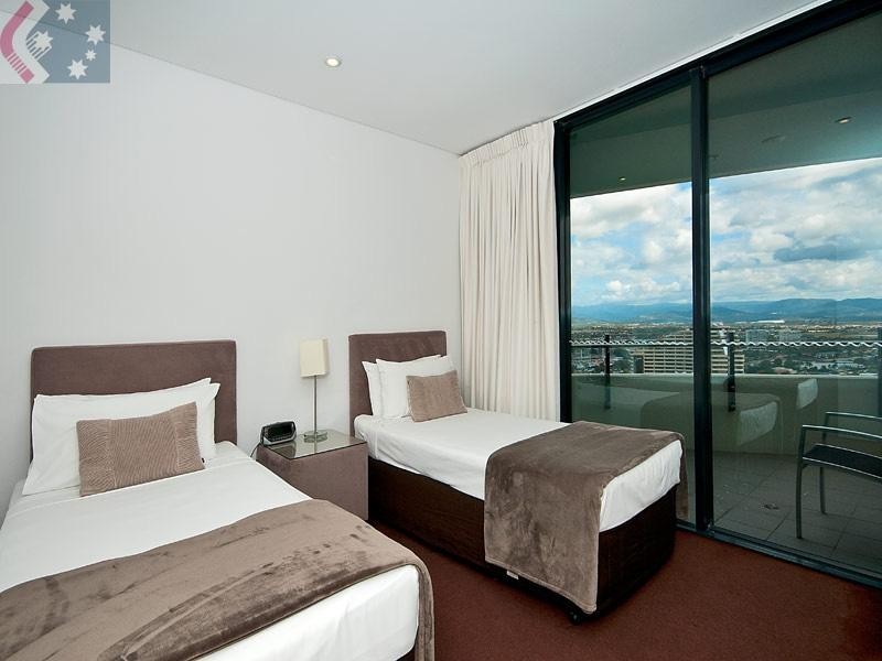 2404/89 WAVE, Surf Parade, Broadbeach QLD 4218