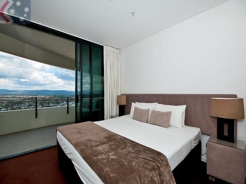 2404/89 WAVE, Surf Parade, Broadbeach QLD 4218