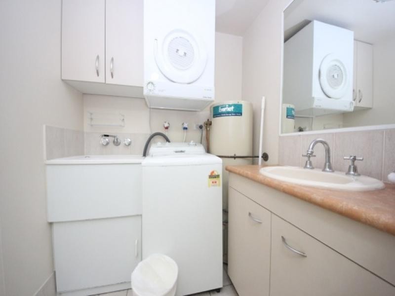 18/9-13 Margaret Avenue, Broadbeach QLD 4218