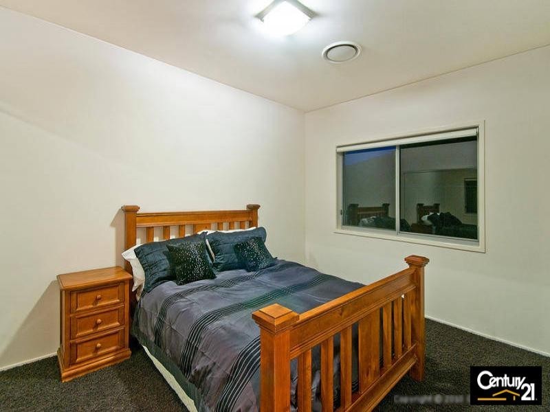 73 Rudd Court, Broadbeach Waters QLD 4218