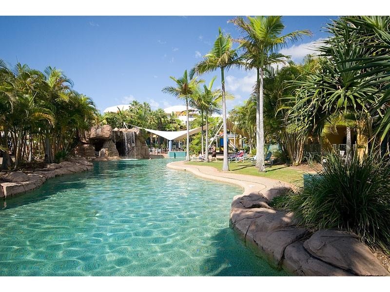 124/10-16 Alexandra Avenue, Broadbeach QLD 4218