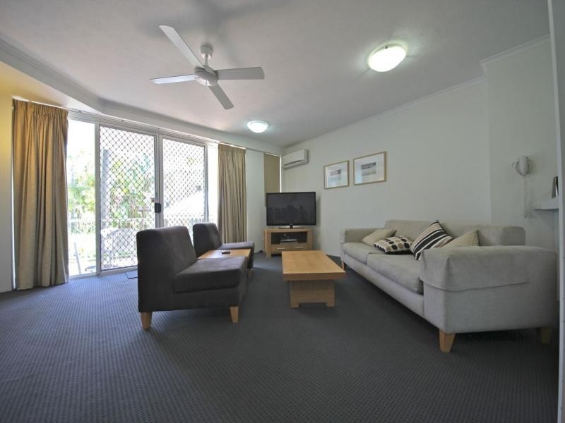 124/10-16 Alexandra Avenue, Broadbeach QLD 4218
