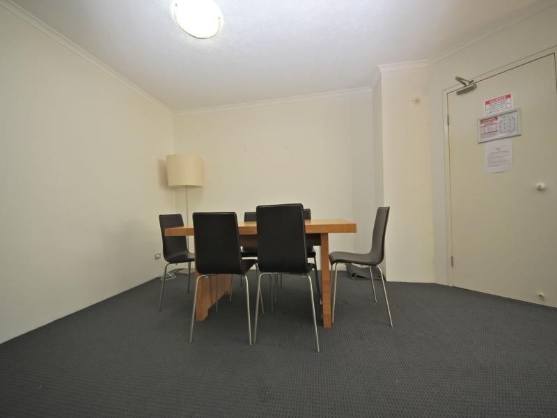 124/10-16 Alexandra Avenue, Broadbeach QLD 4218