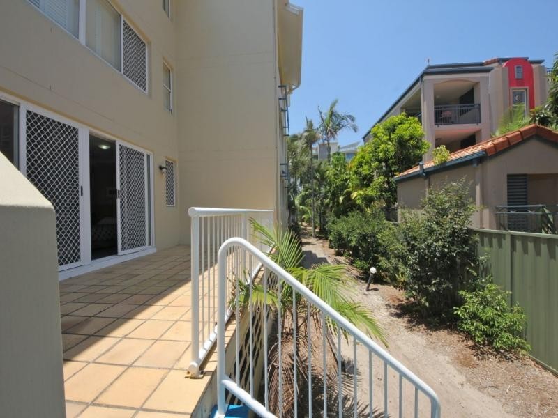 124/10-16 Alexandra Avenue, Broadbeach QLD 4218