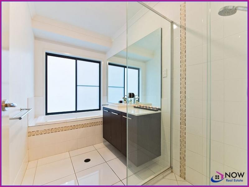 27-29 Leishman Road, Caboolture QLD 4510