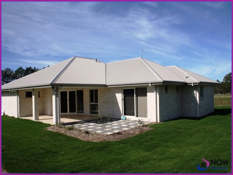 18 Thorson Street, Caboolture QLD 4510