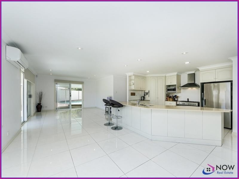 14 Crebra Crescent, Bellmere QLD 4510