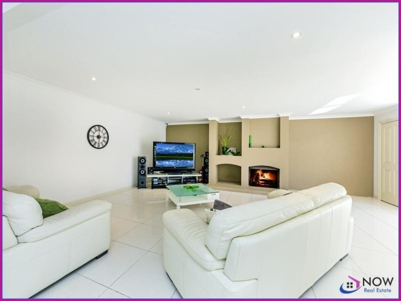 14 Crebra Crescent, Bellmere QLD 4510