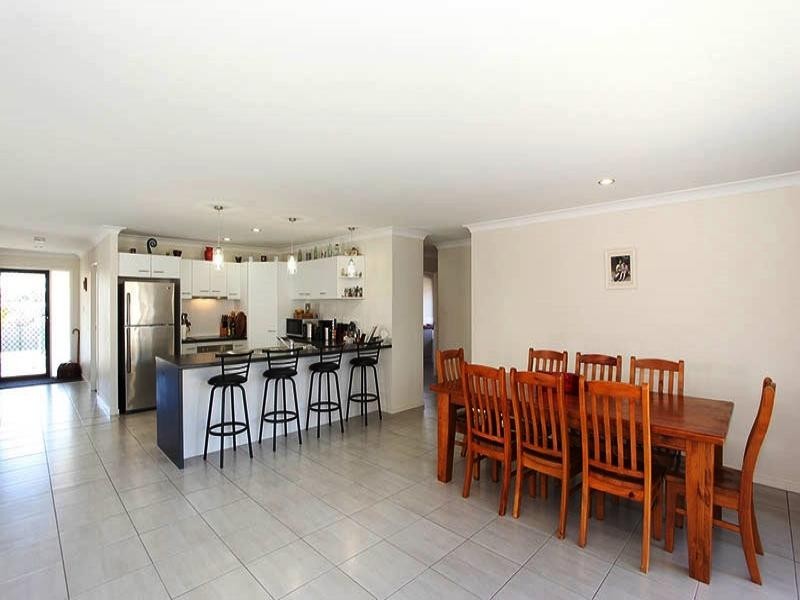 6 Redcedar Place, Morayfield QLD 4506