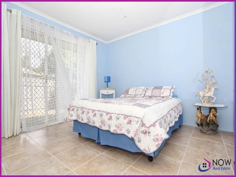 11 Gould Cres, Morayfield QLD 4506