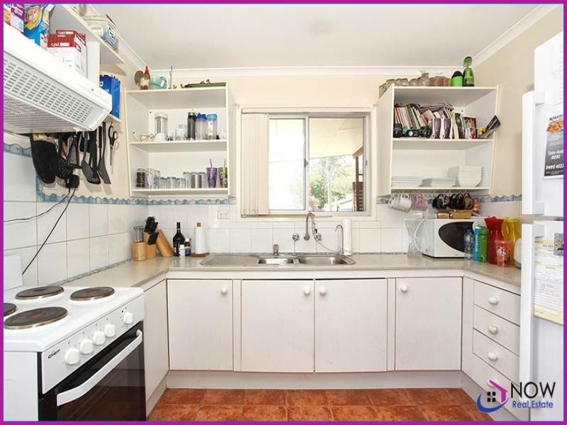 82 Rosemary St, Caboolture South QLD 4510