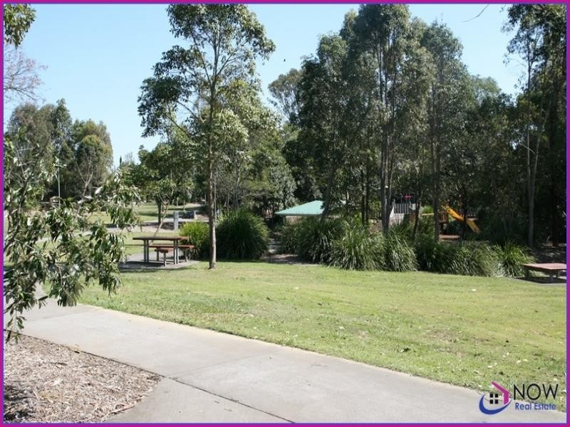 82 Rosemary St, Caboolture South QLD 4510
