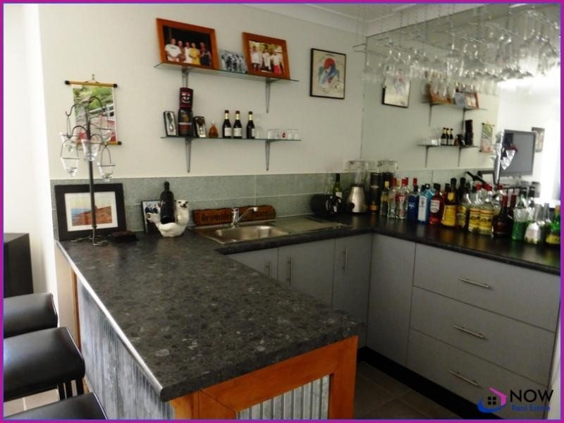 2 Phillip Street, Beachmere QLD 4510