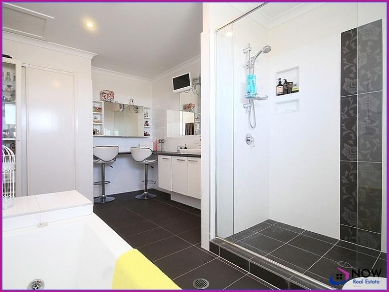 21 Maidenhair Drive, Narangba QLD 4504