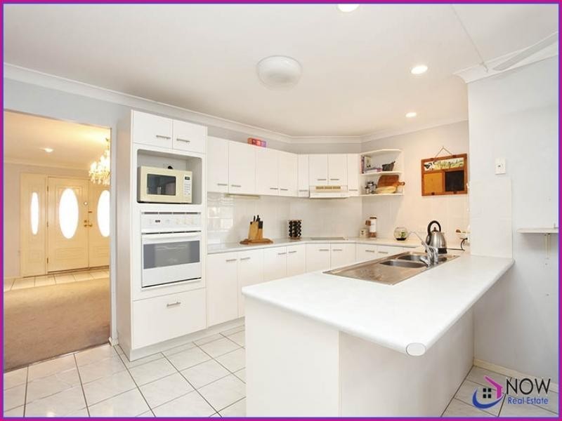 32 Belle Air Drive, Bellmere QLD 4510