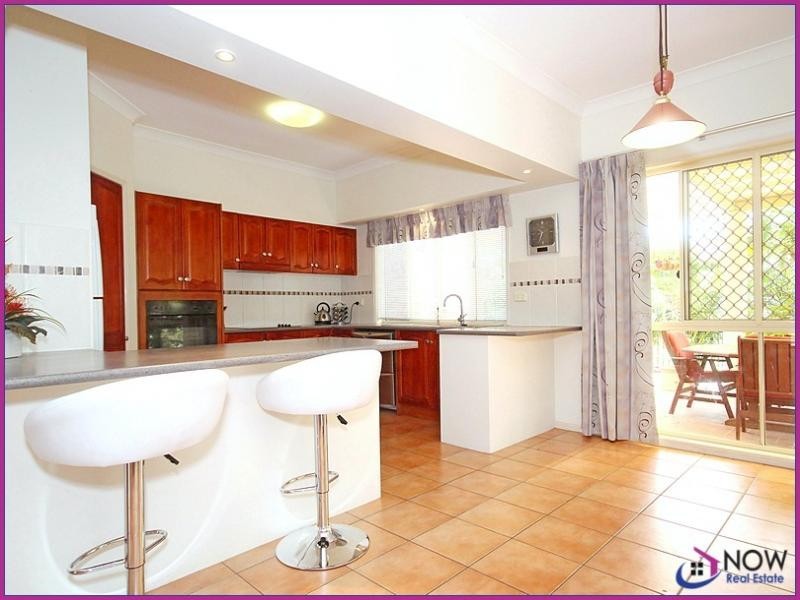 63 Castle Hill Drive, Murrumba Downs QLD 4503