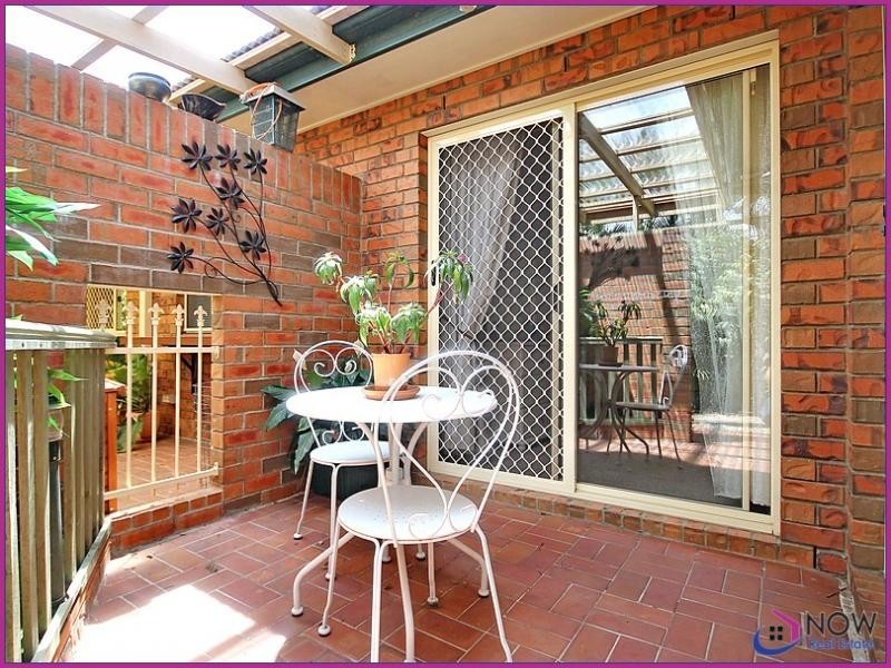 63 Castle Hill Drive, Murrumba Downs QLD 4503