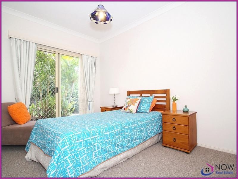 63 Castle Hill Drive, Murrumba Downs QLD 4503