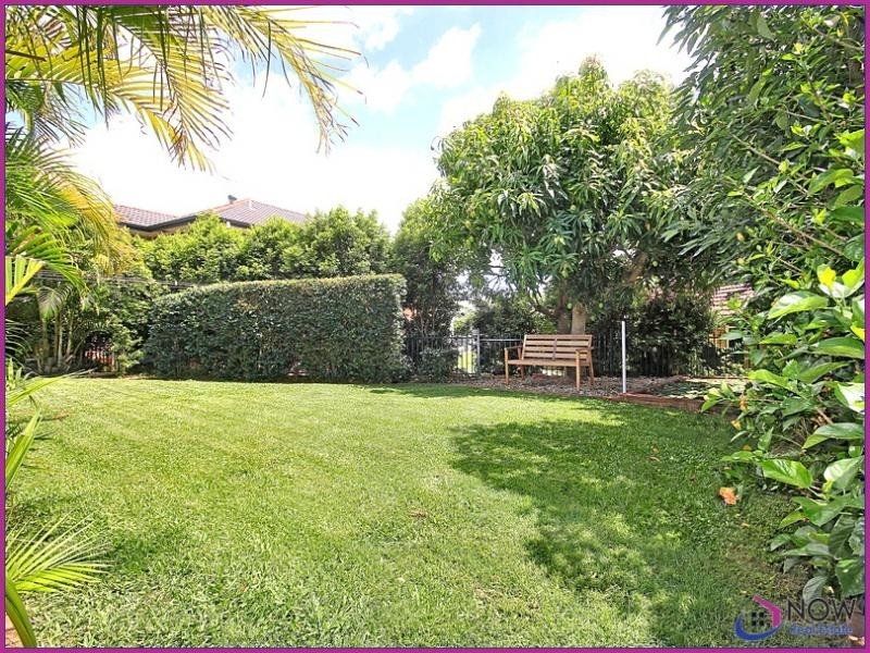 63 Castle Hill Drive, Murrumba Downs QLD 4503