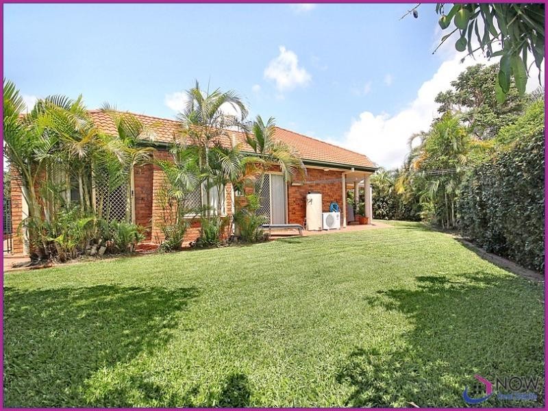 63 Castle Hill Drive, Murrumba Downs QLD 4503