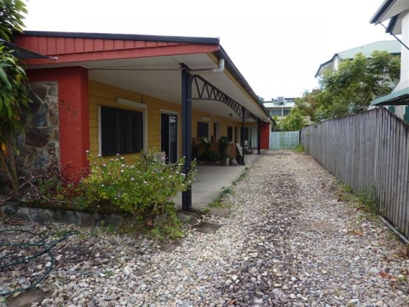 2/340 McLeod Street, Cairns North QLD 4870