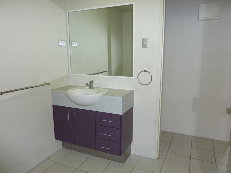 10/195 Sheridan Street, Cairns North QLD 4870