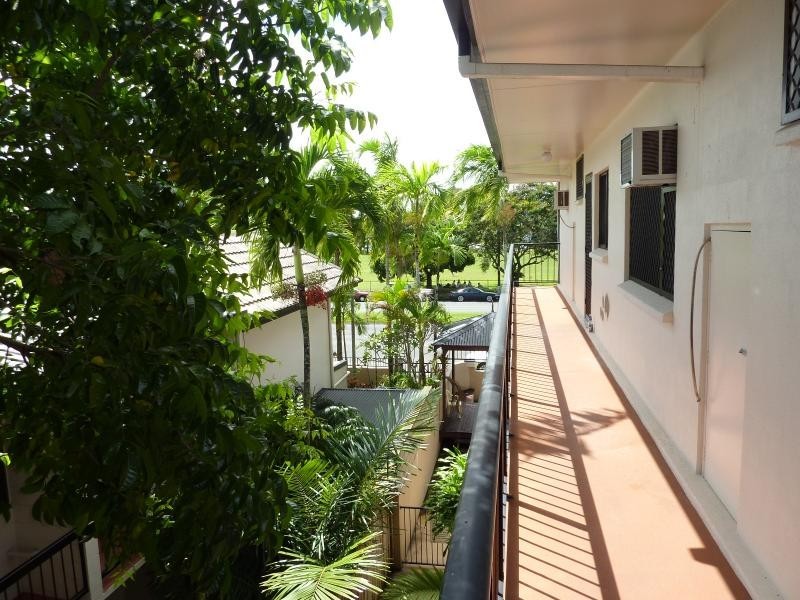10/195 Sheridan Street, Cairns North QLD 4870