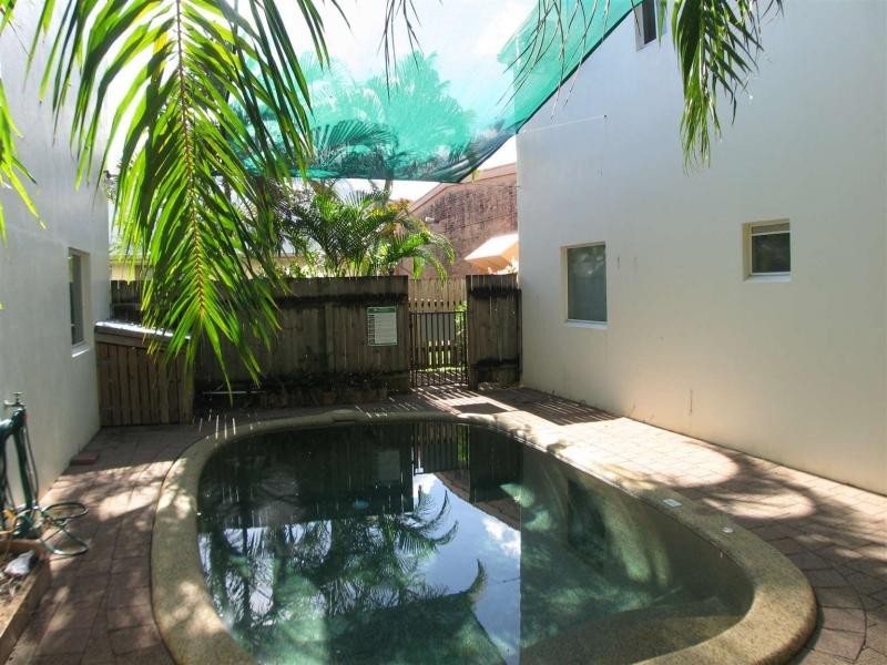 8/33 Balaclava Road, Earlville QLD 4870