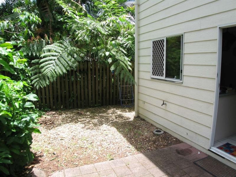 8/33 Balaclava Road, Earlville QLD 4870