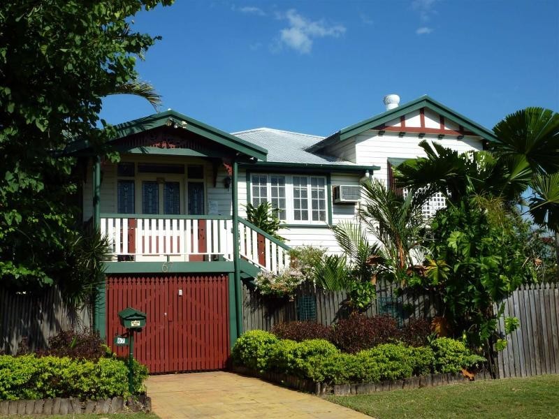 67 Minnie Street, Cairns QLD 4870