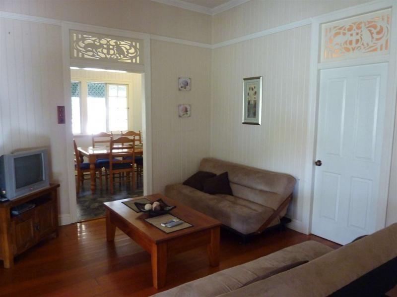 67 Minnie Street, Cairns QLD 4870