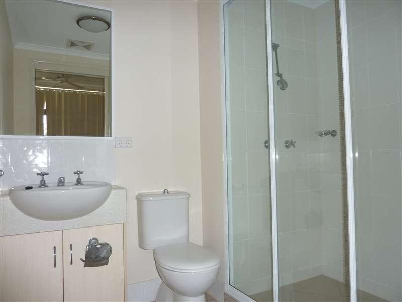 2/35 Gatton Street, Parramatta Park QLD 4870